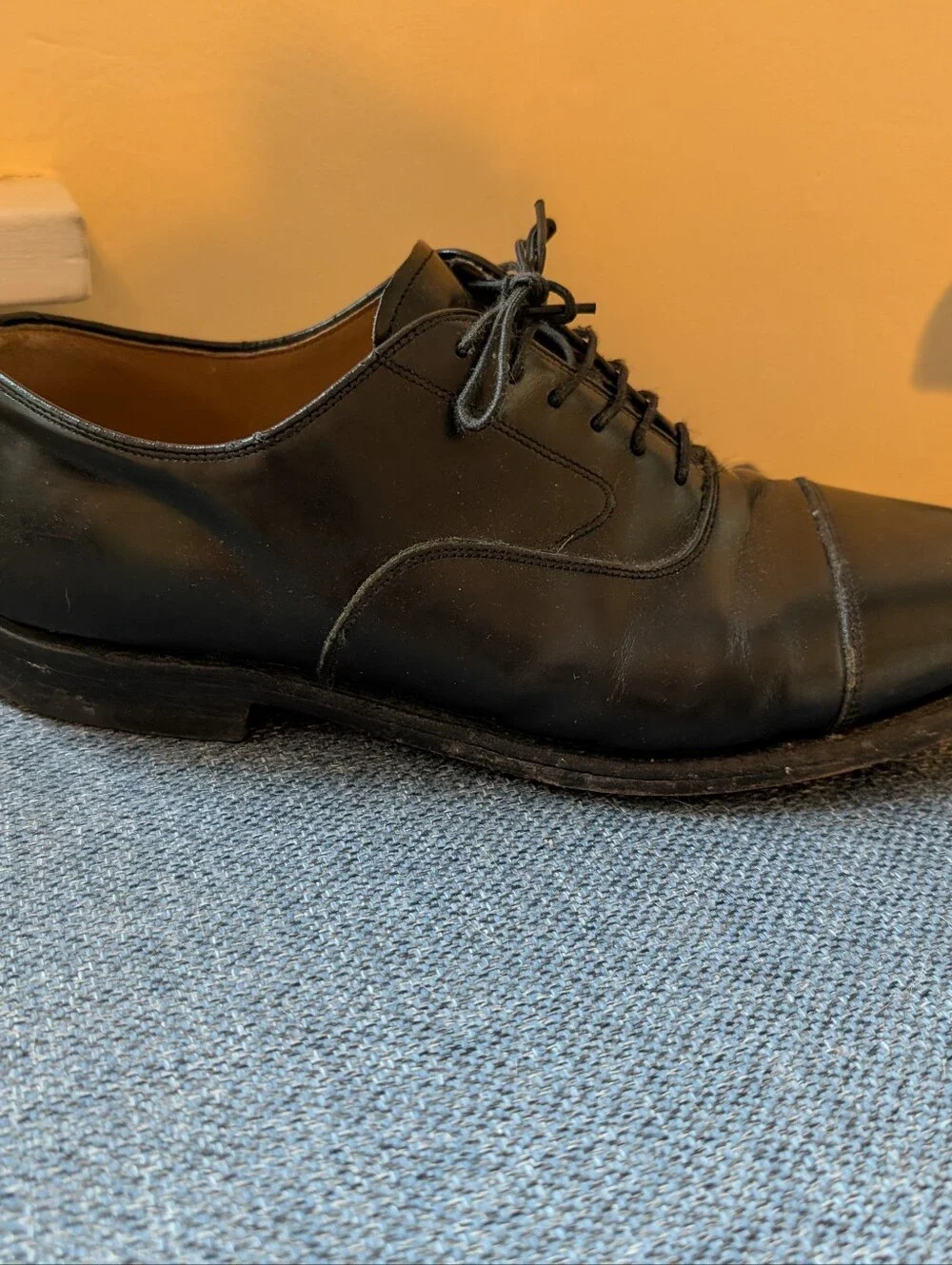 Johnston and Murphy Cap Toe Leather Dress Shoes Size 9.5